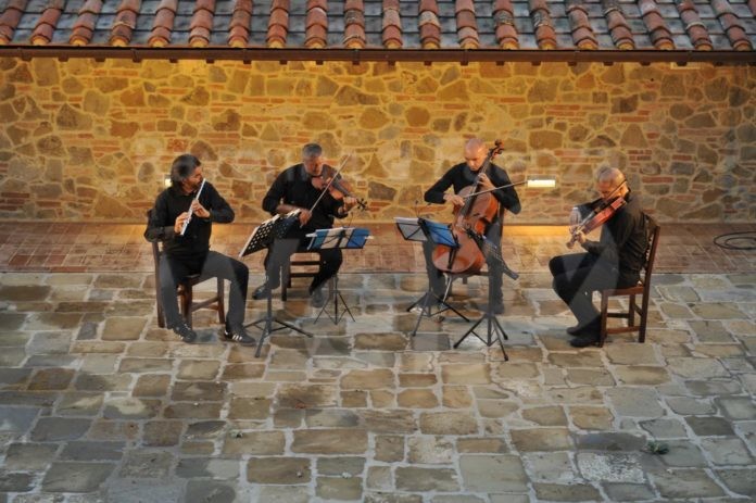 20-07-02 Bella di sera Eos