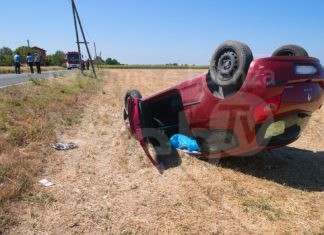 Perde il controllo dell’auto e si cappotta nel campo: brutto volo per una donna