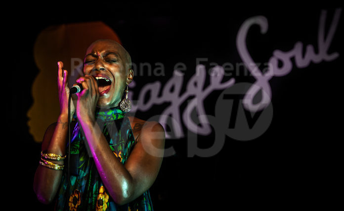 79b804e6-f3b8-4262-ac88-9345cc80d791