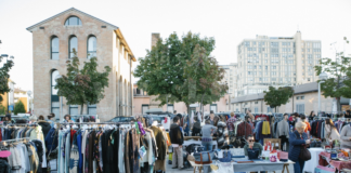 Torna Garage Sale, il mercatino vintage della Darsena: appuntamento serale dalle 18 alle 24