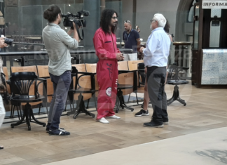 Le telecamere di Mediaset questa mattina al Mercato Coperto