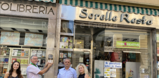 La Cartolibreria Sorelle Resta riceve la targa di “Bottega Storica dell’Emilia-Romagna”
