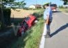 Anziana perde il controllo della propria auto e cade nel fosso