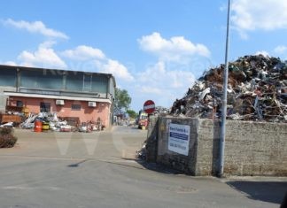 Infortunio sul lavoro, gli esplode la fiamma ossidrica, ustionato lavoratore