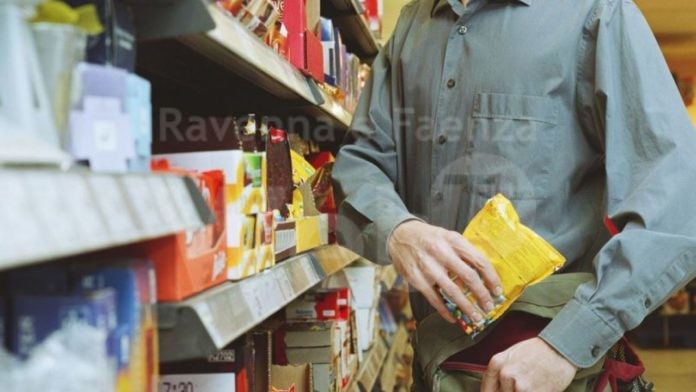 furto-supermercato-1280x720