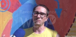 Un altro murale in via Carducci, il tema del linguaggio per dare colore ai muri