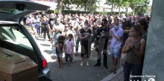 Un lungo applauso per Titta