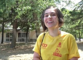 Lavori in Comune: il laboratorio teatrale delle giovani magliette gialle diventerà un video