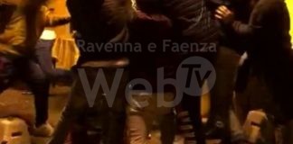 Rissa a Lugo, ferisce un coetaneo con dei pezzi di vetro: 20enne denunciato