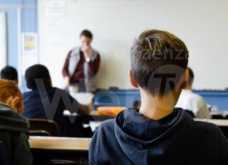 Due giovani studenti positivi al tampone. Sono asintomatici, scattato il protocollo di sicurezza