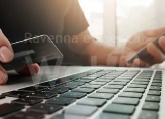 Truffe online: compra un Iphone su internet ma non lo riceve, denunciato il venditore