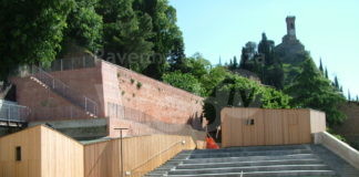 Calici sotto i Tre Colli: le Stelle nel Borgo Brisighella