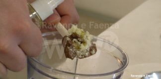 Gelateria faentina finalista allo Sherbeth Festival con un cioccolato fondente all’aglio nero e olio di Brisighella