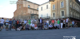 Aperitivo elettorale e foto per Massimo Isola