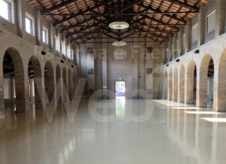 Almagià: rifatti i pavimenti dell’hub culturale alla Darsena