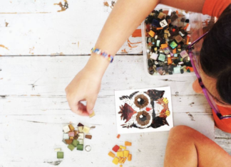 I laboratori di “Mosaico in tour” nelle spiagge ravennate per far giocare i bimbi nell’estate del Covid