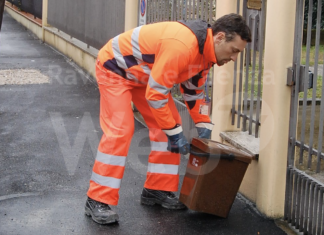 Hera: raccolta differenziata, in consegna i nuovi kit completi per il porta a porta nelle zone nord e sud del forese a Ravenna
