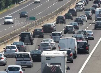 Traffico intenso verso Romagna, rallentamenti e code su A14