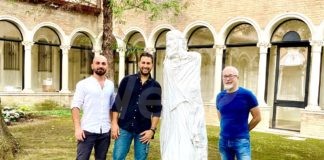 “L’Anima di Dante”, la scultura ospitata da circa un anno nel cortile della Biblioteca Oriani