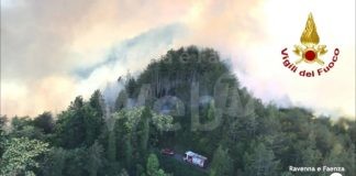 Spento l’incendio a Casola Valsenio, il sindaco: “Bruciati fra i 15 e i 20 ettari”