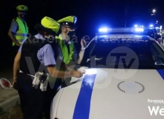 Assembramenti e vendita di alcolici a minorenni: chiusi il Matilda e il Singita