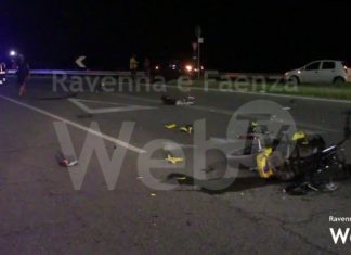 Brutto scontro tra una moto e un’auto tra Russi e Faenza in serata