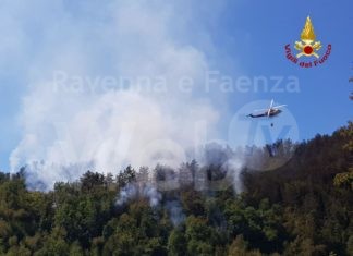 Ultima ora: aggiornamento incendio Casola Valsenio, Il fronte del fuoco è ancora attivo