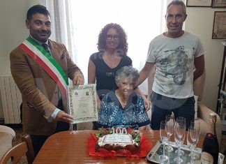 Lugo: cento anni per Gina Manzoni, auguroni!!!