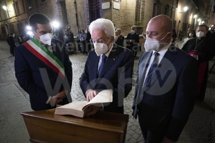 118953312_3227055440745672_3493619066653373007_n