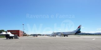 Atterrato all’aeroporto Forlì il primo volo della Lumiwings