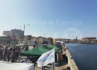 Piccoli, grandi tesori fra gli stand de La Pulce d’Acqua: in Darsena domenica