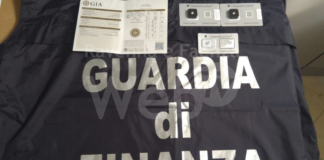 Vendevano auto truccando il chilometraggio: sequestrati un appartamento e tre diamanti