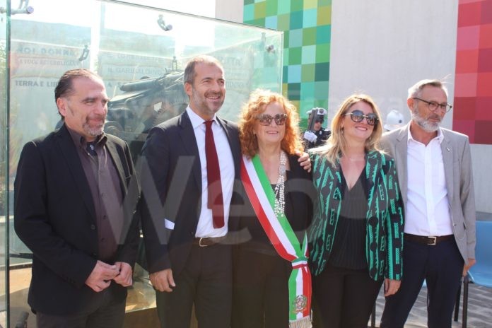 ac3c402c-7089-4010-a8ef-1b38b4f40ced