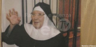 Ultimo commosso saluto a Suor Agnese dalla comunità delle clarisse capuccine