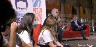 Massimo Isola chiude la campagna elettorale in piazza: “Serve competenza e noi l’abbiamo”