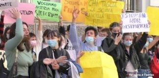 Gli studenti del Ballardini in protesta: i cantieri ancora presenti nella scuola rendono difficili le lezioni
