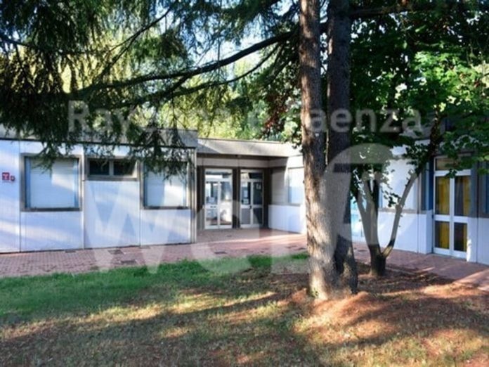 31C35A8F-5C8B-4C6B-8078-771A10A937D1-1723-00000114F37DA0A2