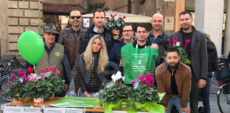 Sabato la Round Table in piazza con i ciclamini per sostenere la ricerca sulla fibrosi cistica