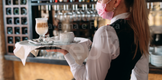 La Polizia Locale sanziona due pubblici esercizi: in entrambi assenza di mascherine e gel