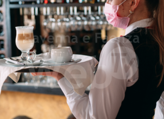 La Polizia Locale sanziona due pubblici esercizi: in entrambi assenza di mascherine e gel