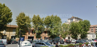 Piazza Baracca: i residenti fanno partire una petizione per chiedere interventi contro il degrado