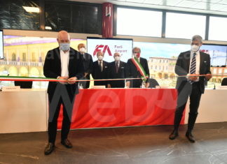 La Ministra De Micheli, Bonaccini e Quaranta hanno “battezzato” l’aeroporto Ridolfi