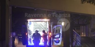 Alfonsine: il trasferimento degli anziani positivi al coronavirus dalla casa protetta Boari in ospedale