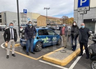 Scuola guida, da novembre a Ravenna e Cervia sarà possibile prendere lezioni con un’auto elettrica