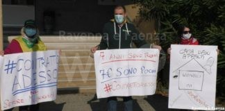 Da 7 anni senza contratto e con salari troppo bassi: la protesta dei lavoratori di aziende di pulizie e multiservizi