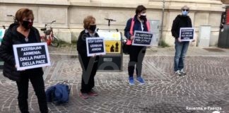 Donne in Nero e Casa delle Donne manifestano contro la guerra fra Armenia e Azerbaijan