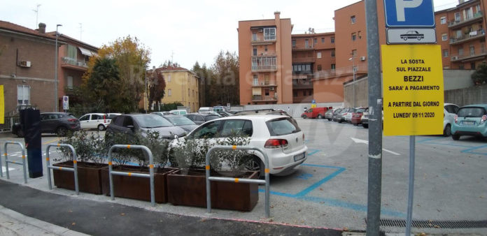 20-11-05 foto parcheggio 1