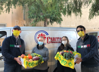 I doni degli agricoltori consegnati oggi alla Caritas Ravenna e distribuiti ai più bisognosi