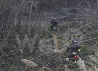 Rinvenuta auto nel fiume Montone, partono le indagini