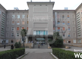 Gli ospedali passano al livello rosso, Tarlazzi (Direttore Sanitario Ospedale di Ravenna): “Se necessario chiederemo supporto alla sanità privata”